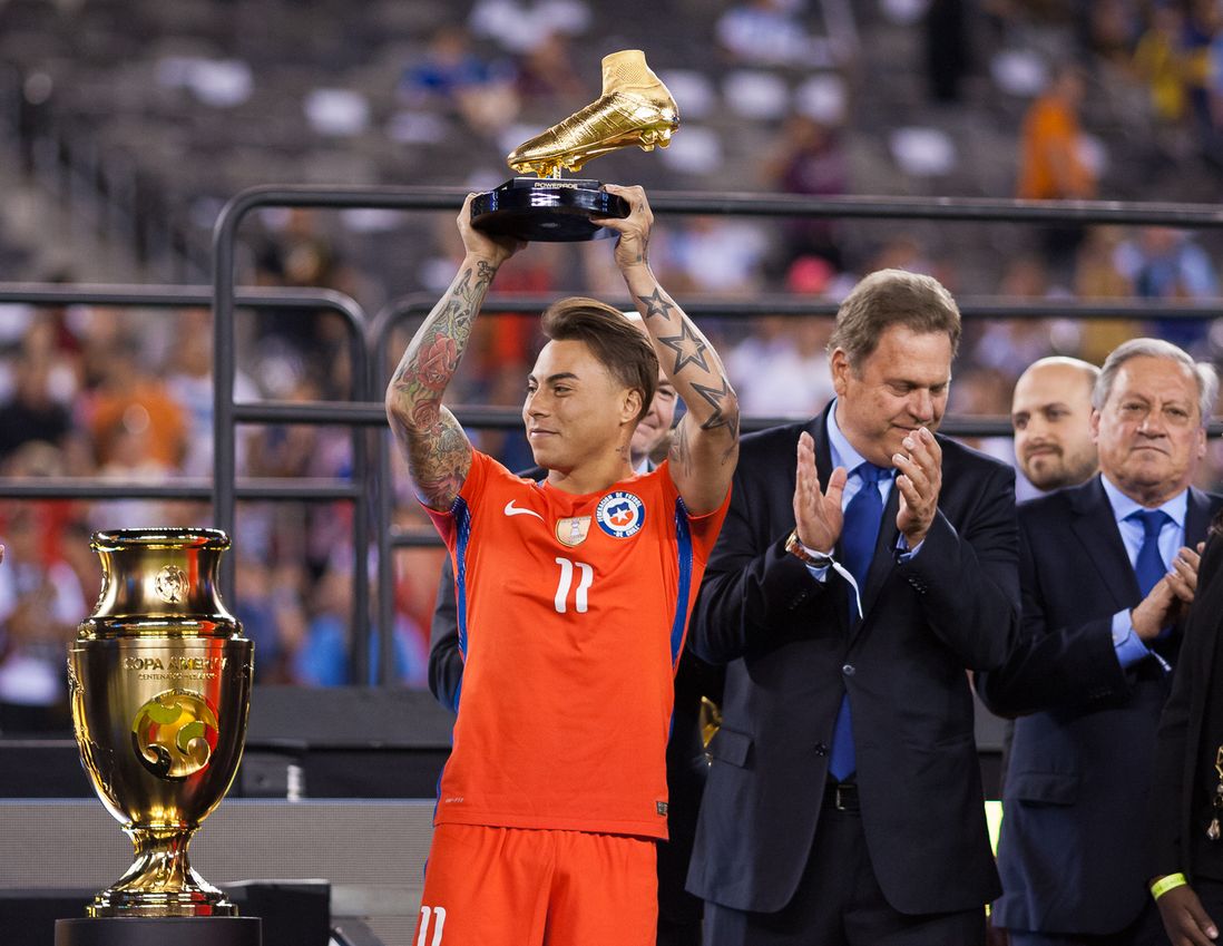 Chile's Eduardo Vargas receives the Golden Boot as the top scorer of Copa America Centenario.